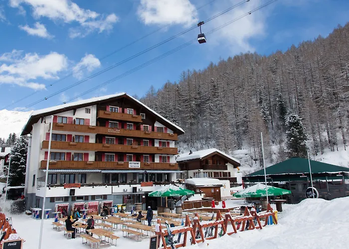 The Larix Ski-In Ski-Out